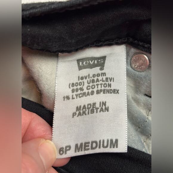 Levi's Perfectly Slimming Women's 6P Black Boot Cut 512 Western Cowgirl Jeans - Picture 4 of 10